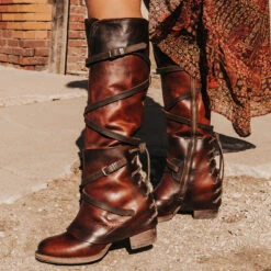 Cassius - Brown Distressed