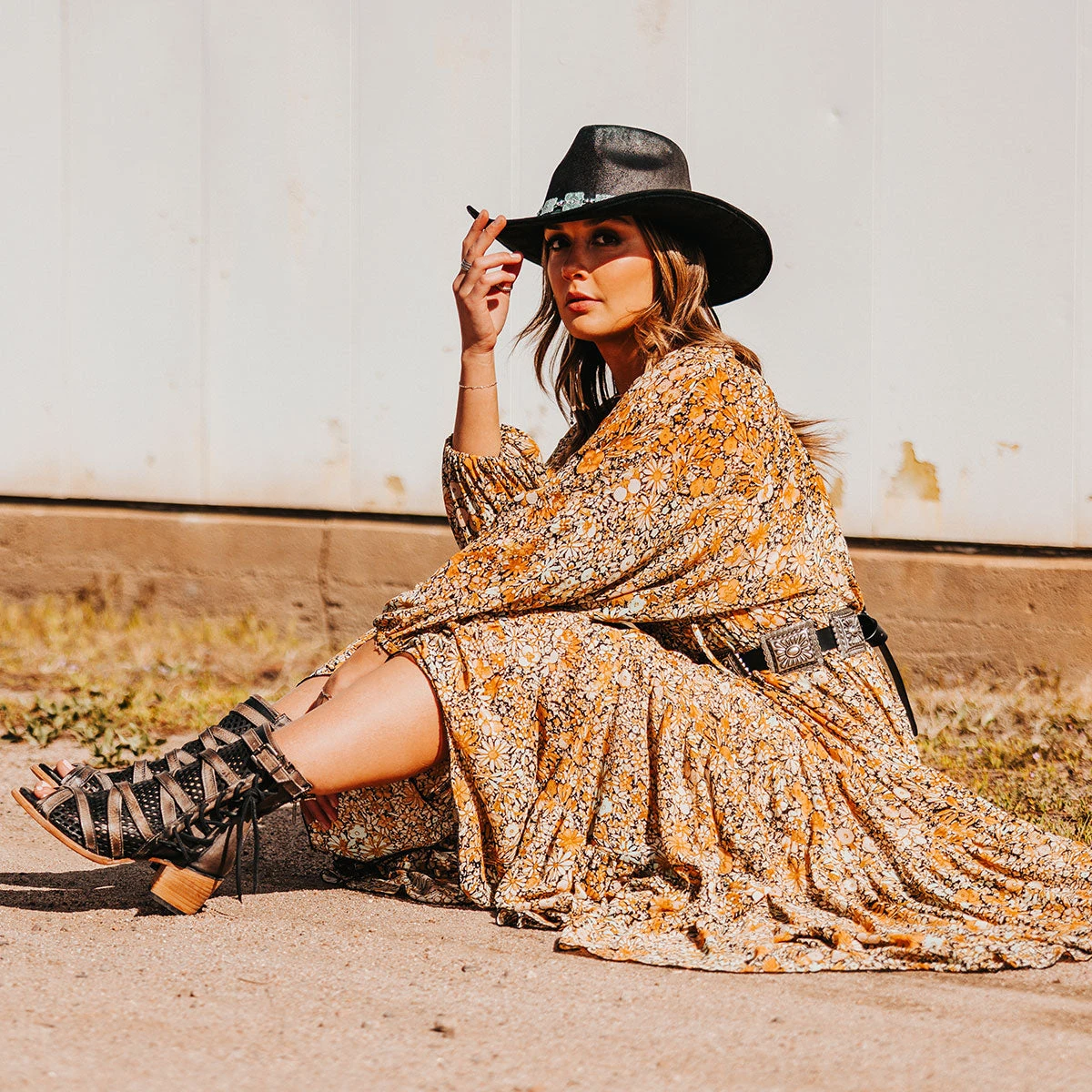 Nikki - Black - Image 2