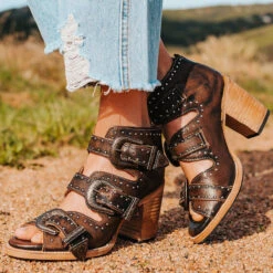 Violet - Black Leather