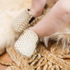 Baby Kicks - White Snake